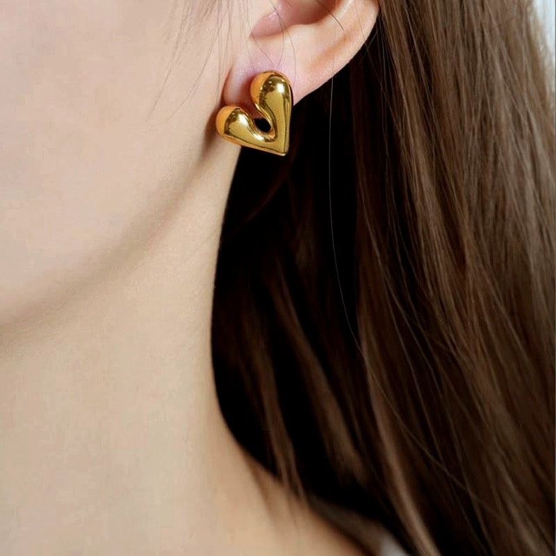 Hollow Heart Stud Earring | Stainless Steel | 18K Gold Plated