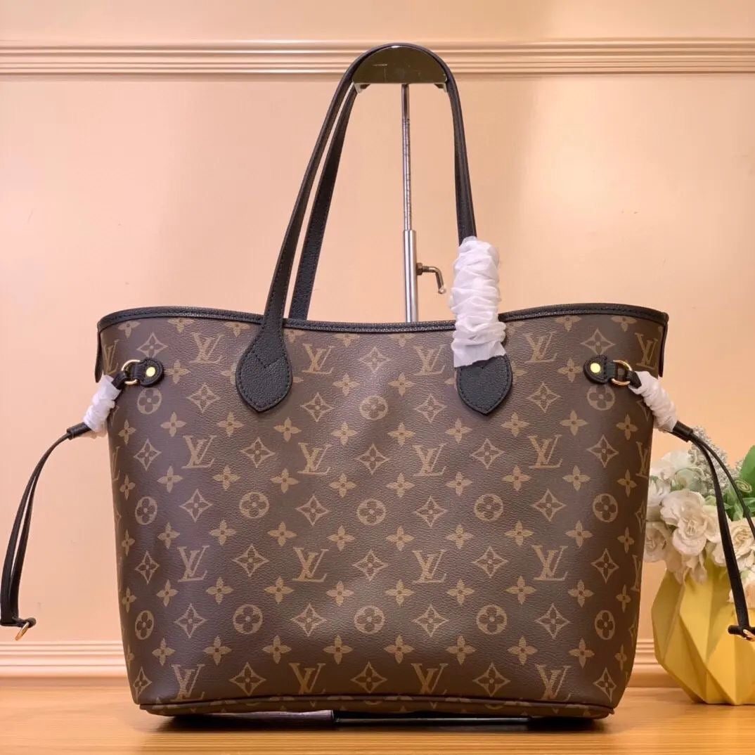 Louis Vuitton Neverfull Bag