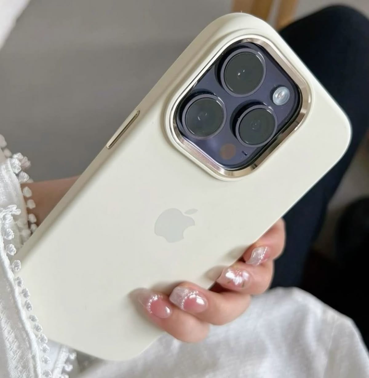 iPhone Silicone Case (White)