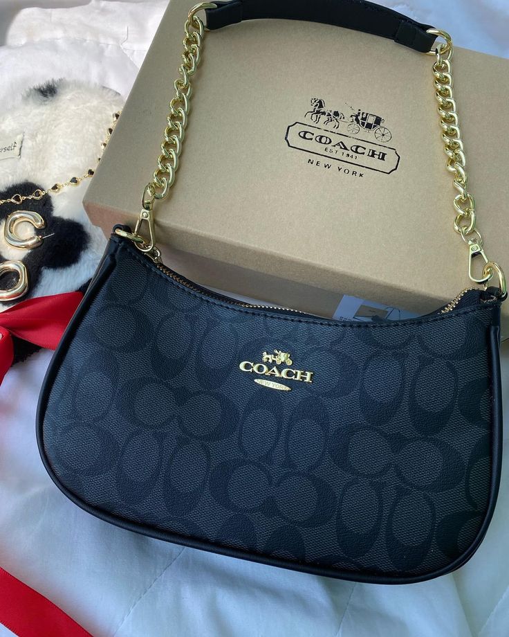 Coach Teri Shoulder Bag Dupe – Signature Canvas (Gold/Black) | Luxury-Inspired Design
