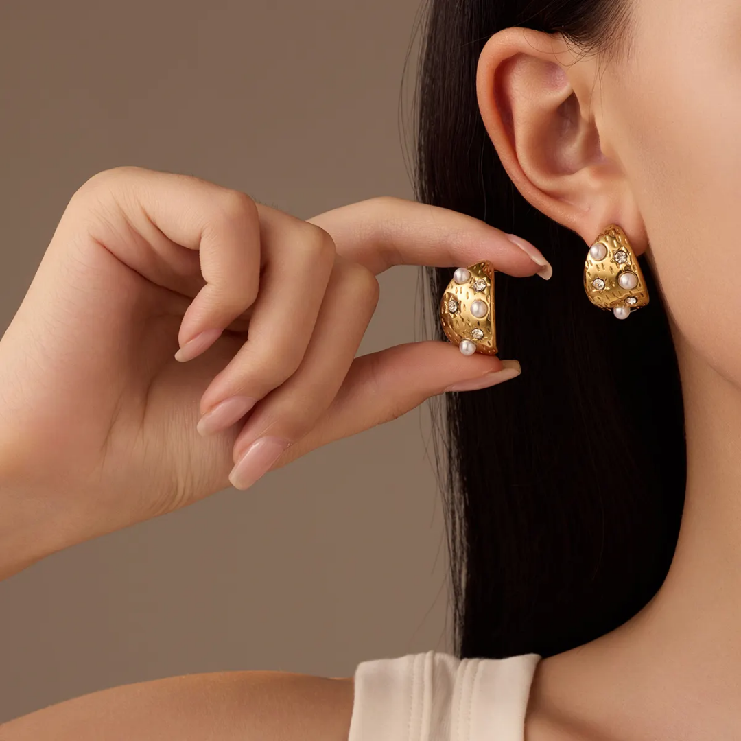 Pearl CC Hoop Earring French Style | Stainless Steel | 18K Gold Plated | Tarnish-Free