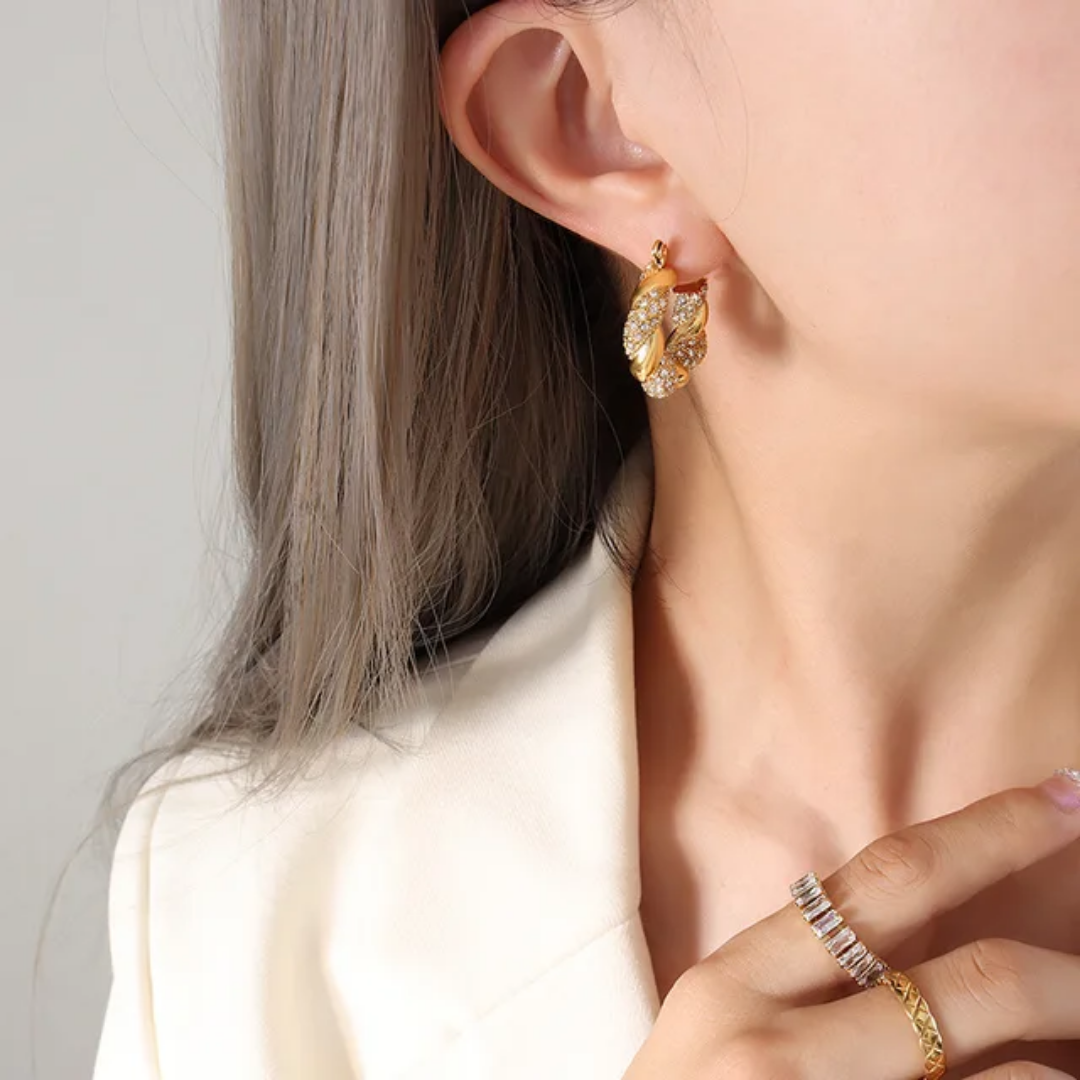 Zircon Diamond Twisted Hoop Earring | Stainless Steel | 18K Gold Plated