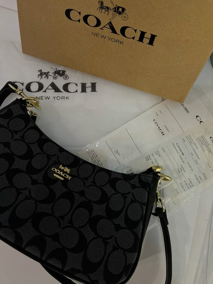Coach Teri Shoulder Bag Dupe – Signature Canvas (Gold/Black) | Luxury-Inspired Design