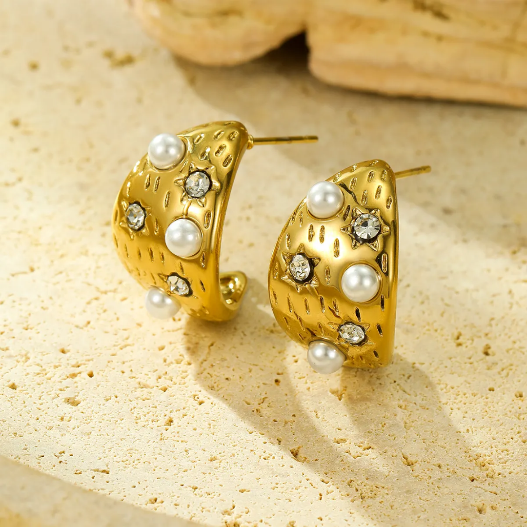 Pearl CC Hoop Earring French Style | Stainless Steel | 18K Gold Plated | Tarnish-Free