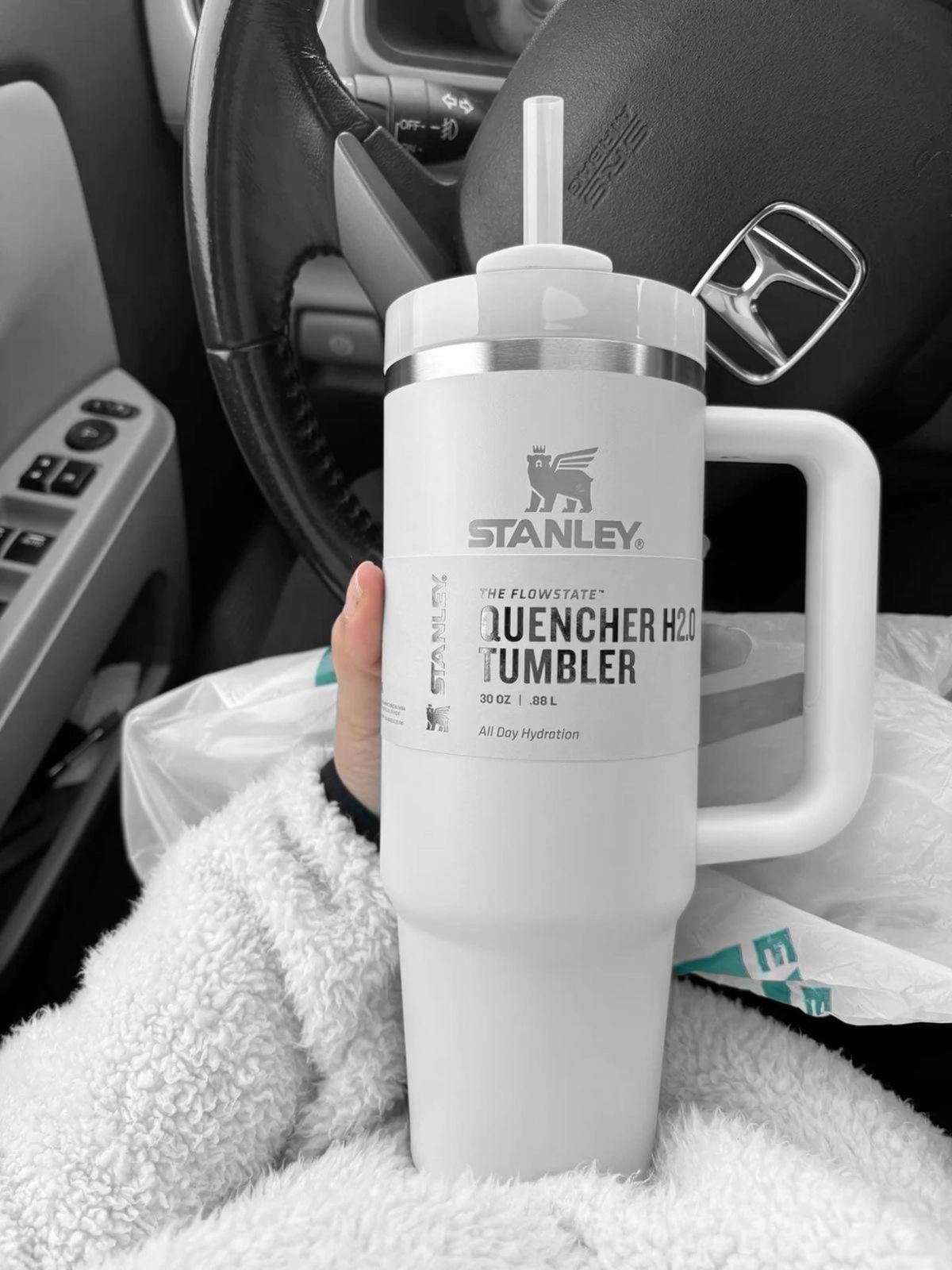 Stanley Quencher H2.O Tumbler (White)