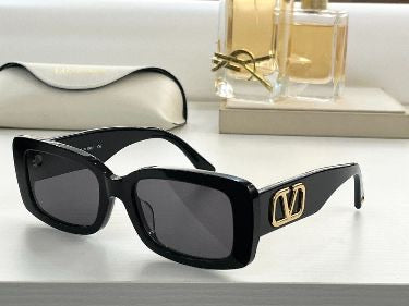 Valentino Rectangular Framed Glasses