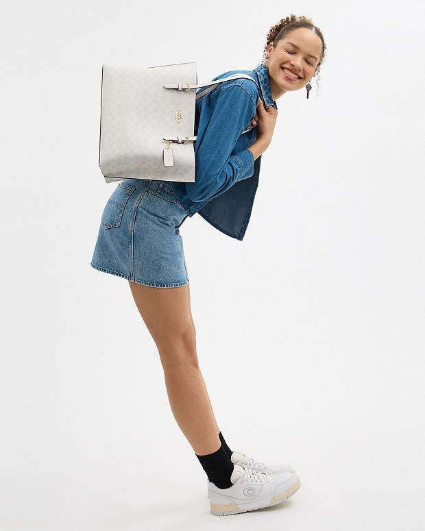 Coach Mollie Tote Bag In Signature Canvas (White)