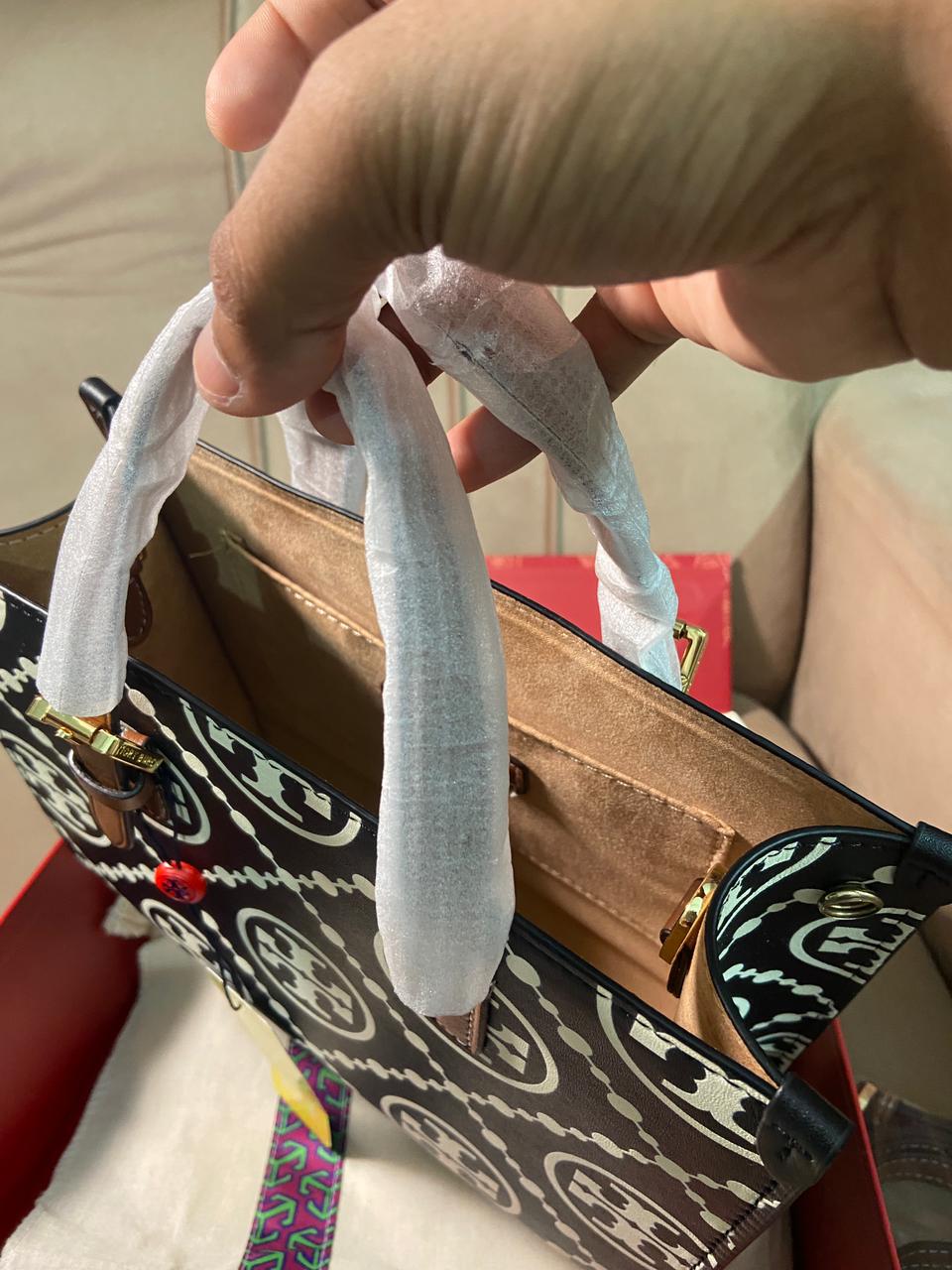 TORY BURCH MONOGRAM CONTRAST EMBOSSED TOP-HANDLE TOTE