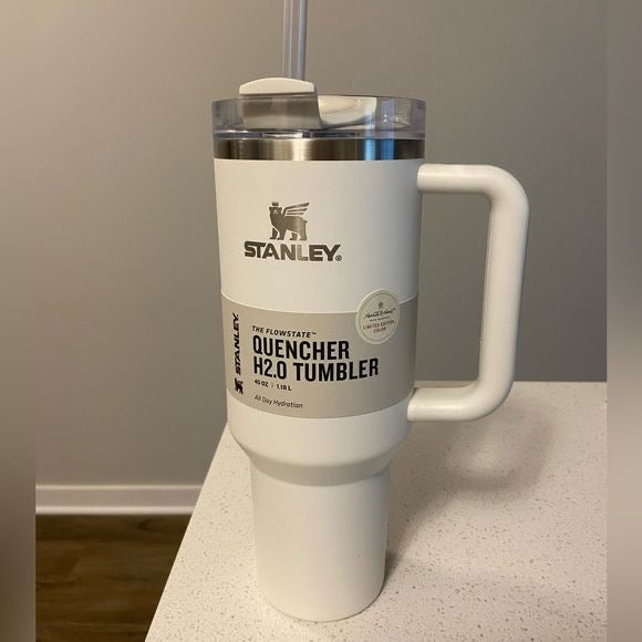 Stanley Quencher H2.O Tumbler (White)