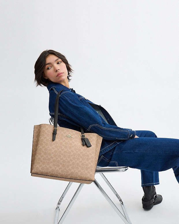 Coach Mollie Tote Bag In Signature Canvas (Tan/Black)