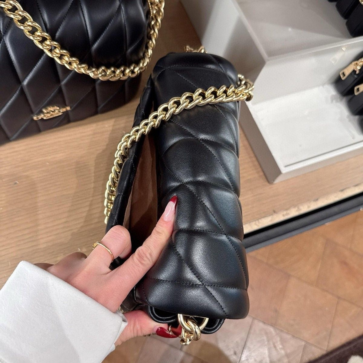 Coach Quinn Bag With Quilting