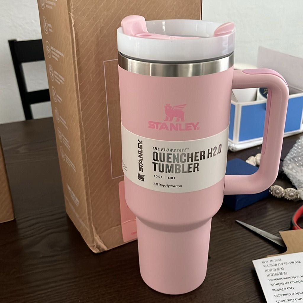 Stanley Quencher H2.O Tumbler (Pink)